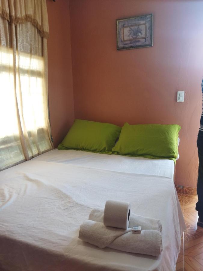 Ofiuras Hostal Colon Exterior photo