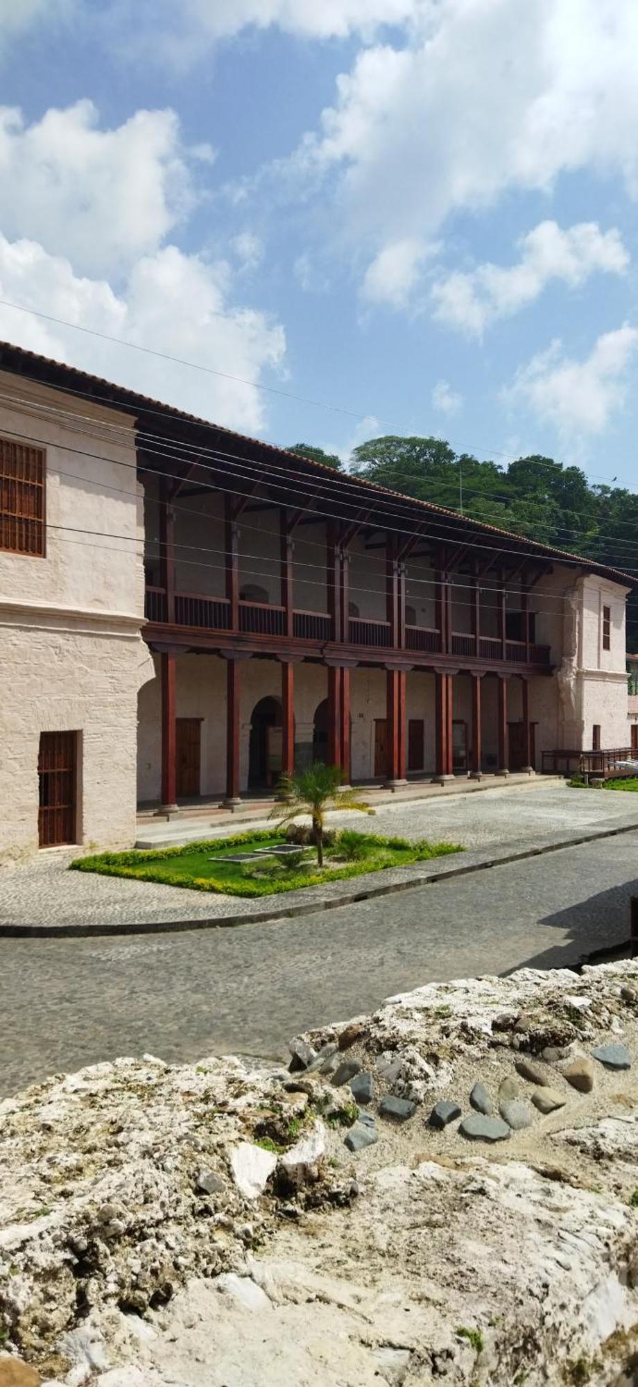 Ofiuras Hostal Colon Exterior photo