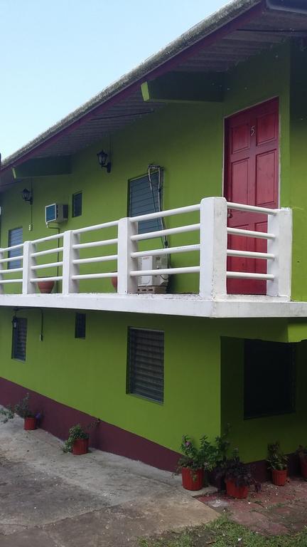 Ofiuras Hostal Colon Exterior photo